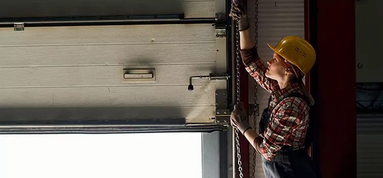 Addressing Common Garage Door Stoppage Issues in Richardson, TX
